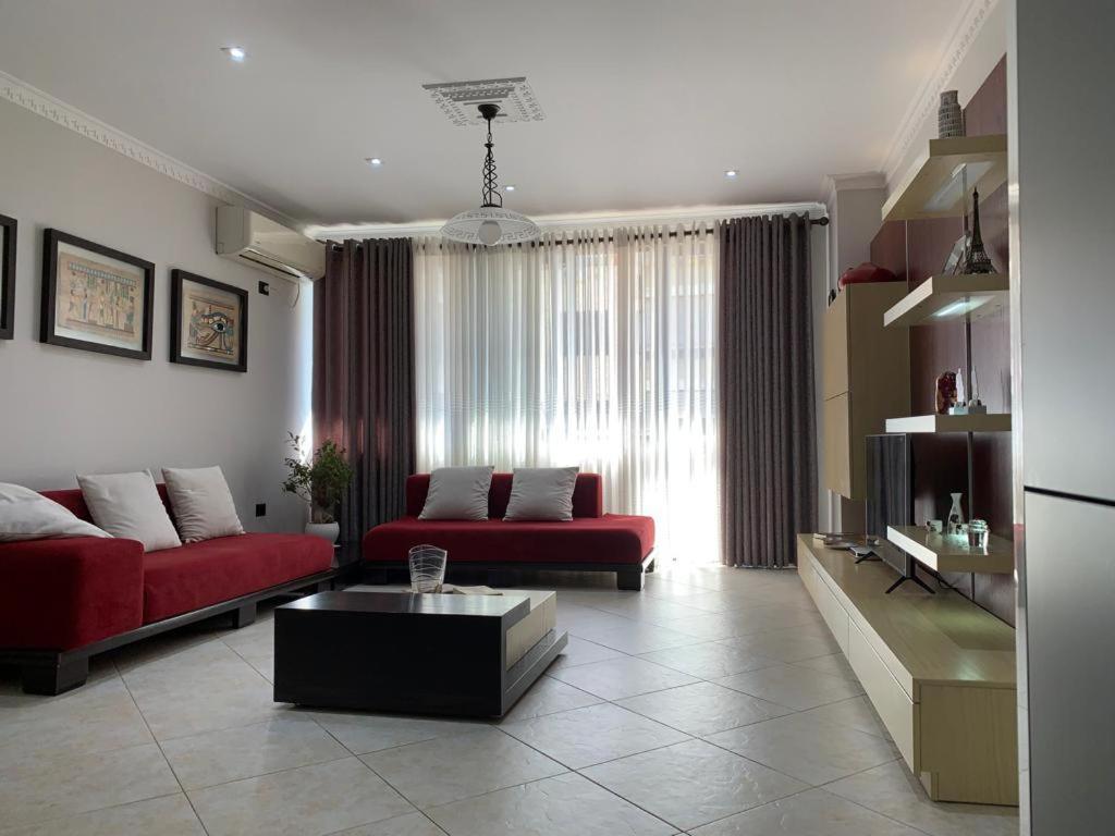 טיראנה Laureta Central Apartment מראה חיצוני תמונה