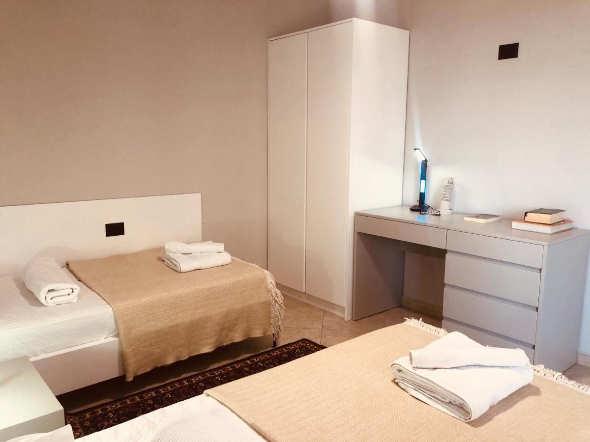 טיראנה Laureta Central Apartment מראה חיצוני תמונה