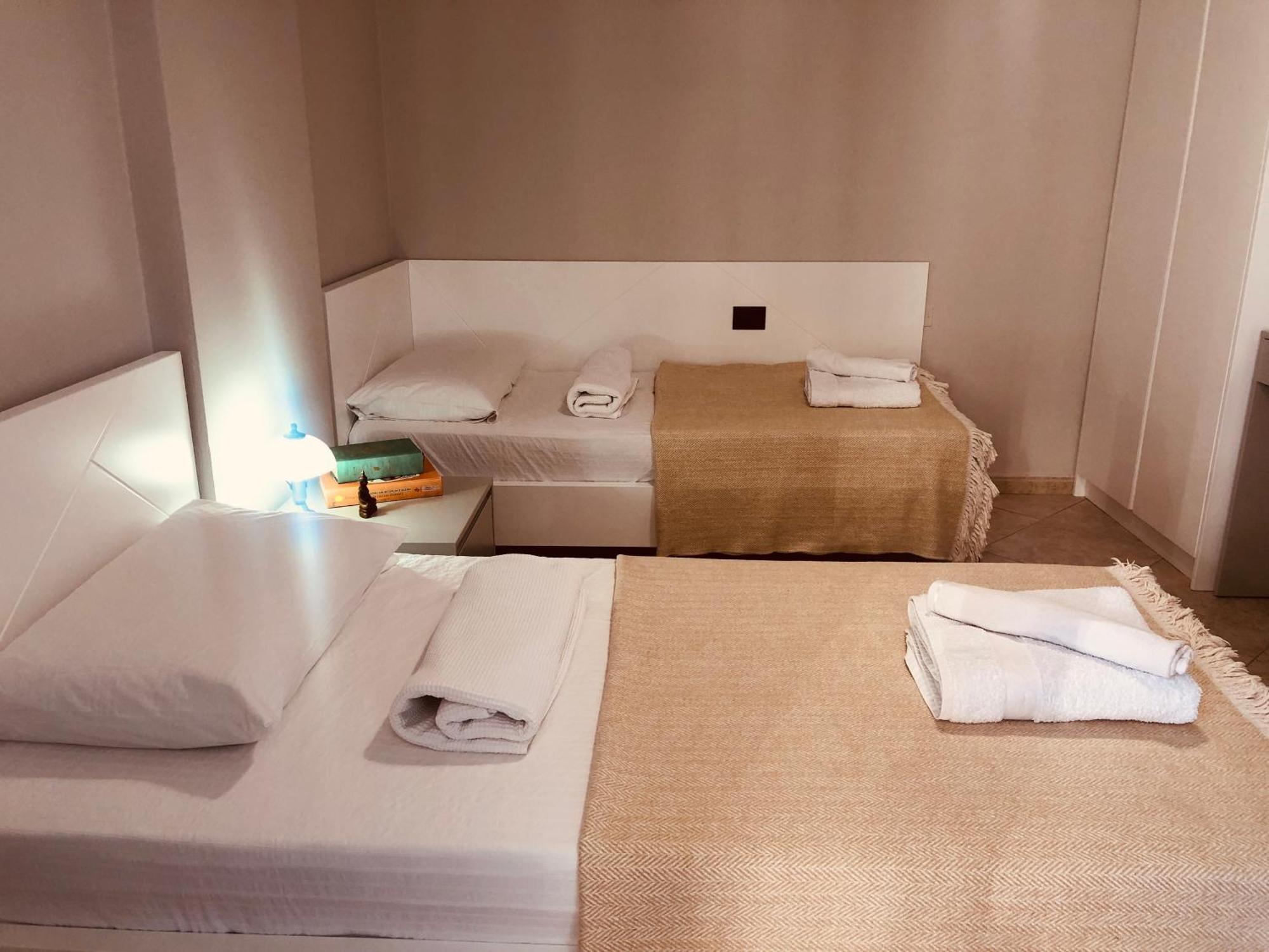 טיראנה Laureta Central Apartment מראה חיצוני תמונה